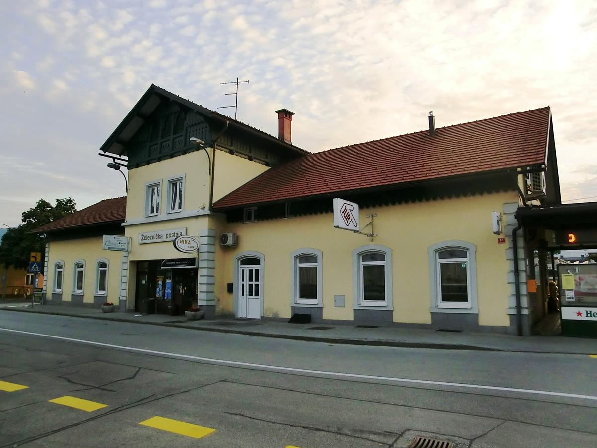 Lesce_bled_station