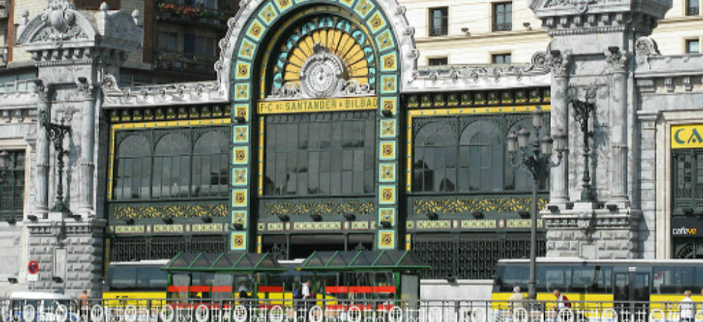 Xitie _bilbao Abando_station_outside