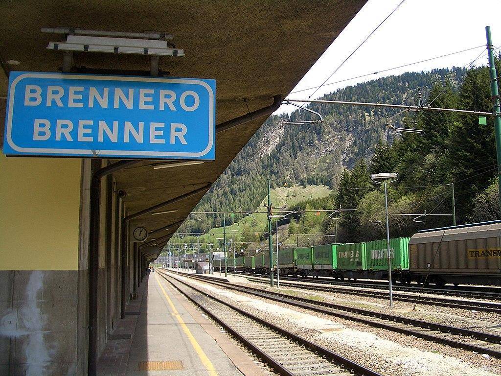 station interior photo