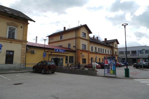 Ta%cc%81bor_stanic%cc%8cni%cc%81_1