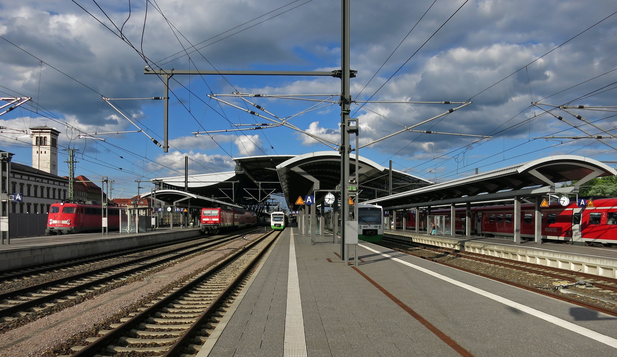 Erfurt_hbf_platforms