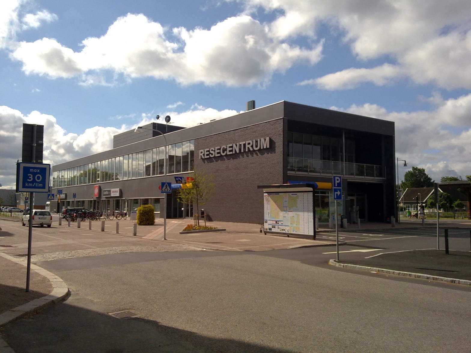 Vetlanda_station_portal