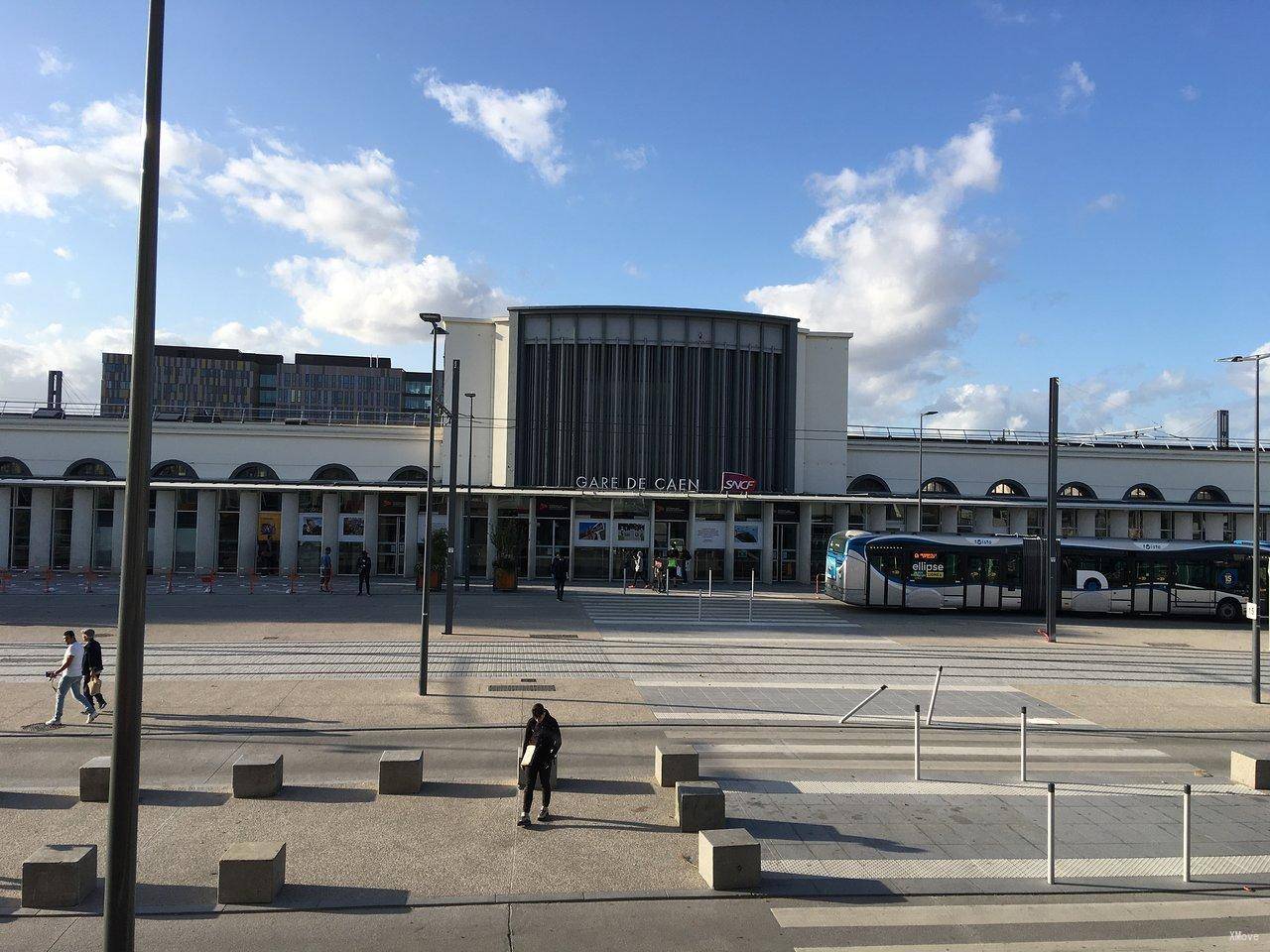 station building photo