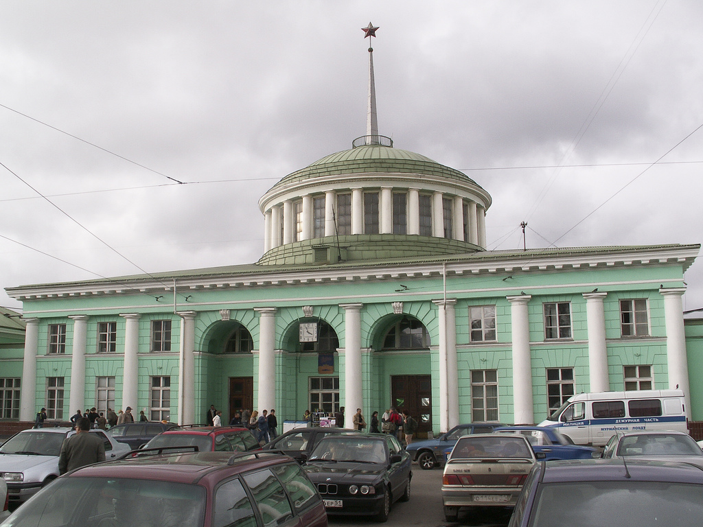 Murmansk_station