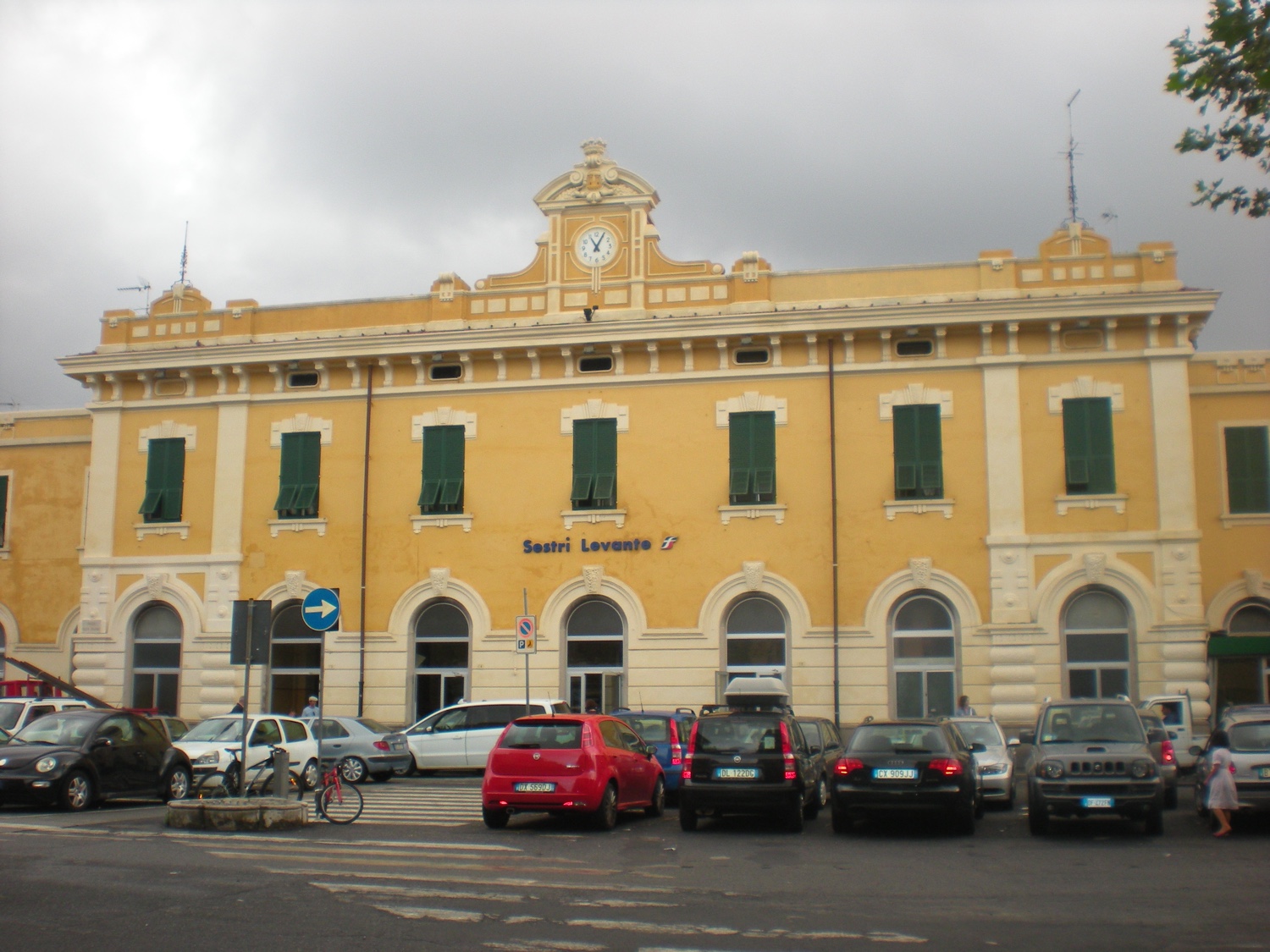 Sestri_levante_station