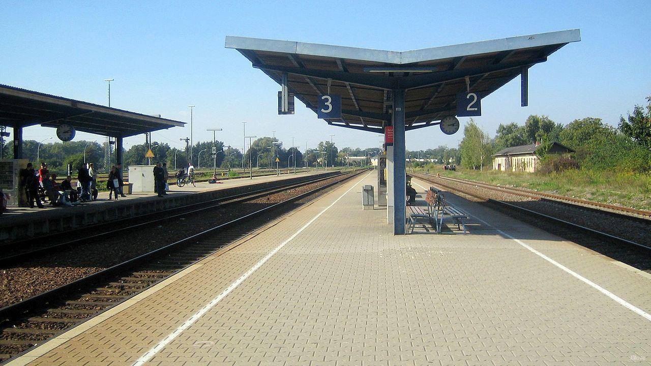 station interior photo