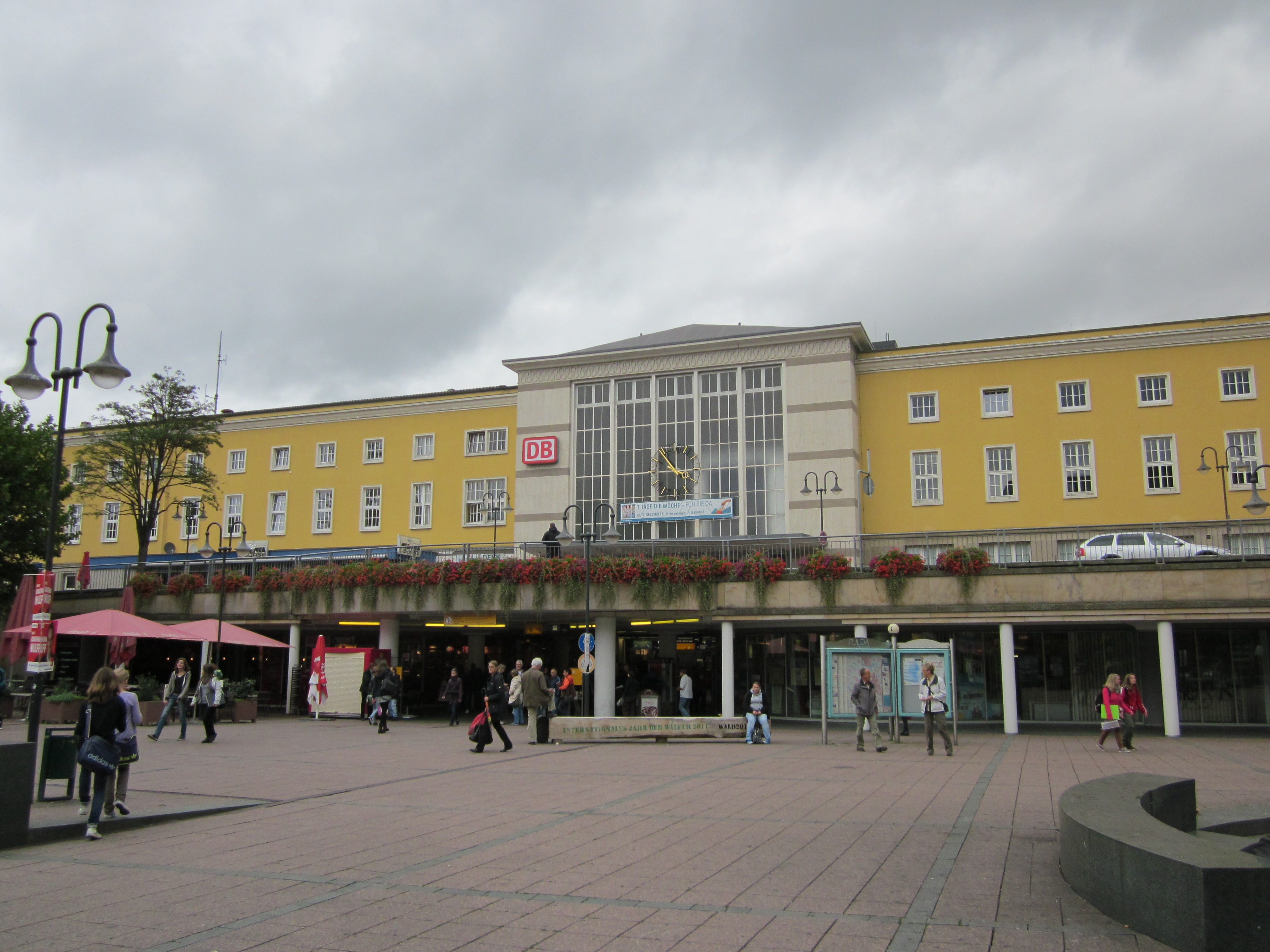 Fulda_bahnhof_entrance